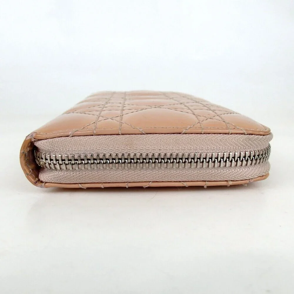 Authentic Christian Dior 25MA0114 Lady Dior Canage Stitch purse